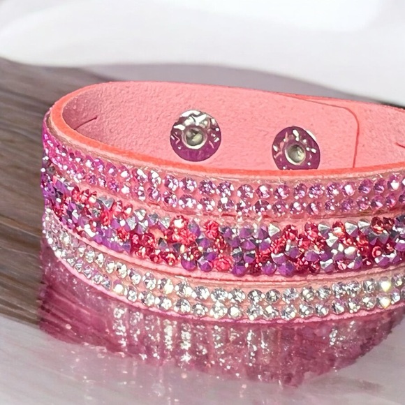 Pink Rhinestone Wrap Bracelet Snap Closure - Picture 13 of 13